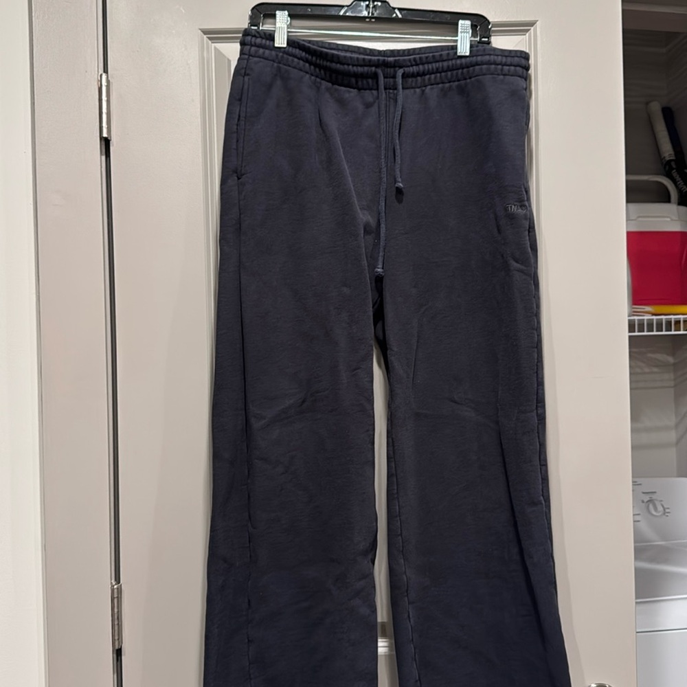 Aritzia Original TNA Sweatpants